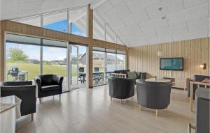 5 Bedroom Beautiful Home In Sydals