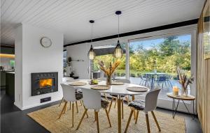 3 Bedroom Amazing Home In Knebel