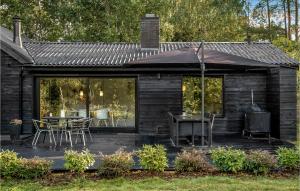 3 Bedroom Amazing Home In Knebel