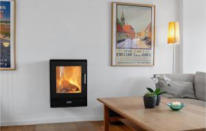 Beautiful Home In Ebeltoft With Kitchen