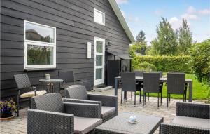 Beautiful Home In Børkop With Kitchen