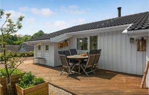 Three-Bedroom Holiday Home In Aabenraa