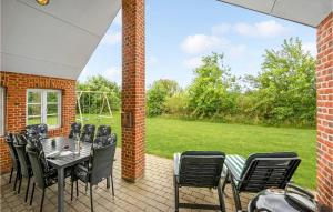 Holiday Home Tyttebærvej V