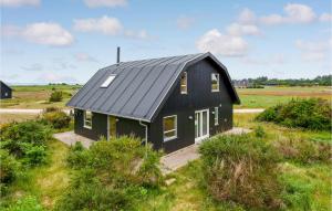 Four-Bedroom Holiday Home In Skjern