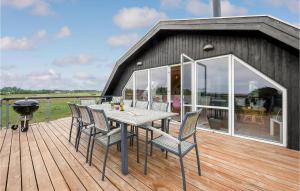 Four-Bedroom Holiday Home In Skjern