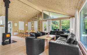 Nice Home In Væggerløse With Sauna