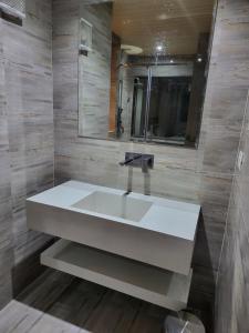 Ratnapriya hotel and resort