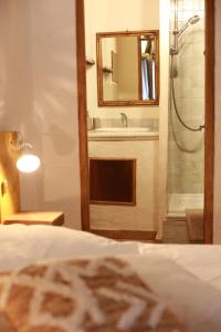 B&B / Chambres d'hotes Le Priolat des Anges aux portes des gorges du Verdon : photos des chambres