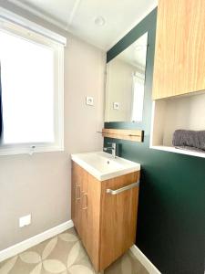 Camping le lac des rêves LABRIZEN 254