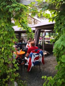 Stabburet, Lensmannsgården