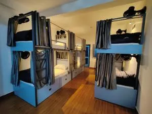 Capt. Mount Stays - Rāiwāla