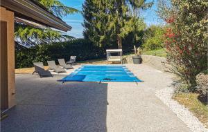 Appartements Stunning Apartment In Saint-jean-darvey With Outdoor Swimming Pool, Jacuzzi And Sauna : photos des chambres