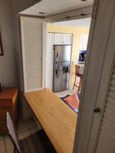 Beachfront view Condo beside la Isla Mall