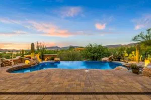 East Horizon Sanctuary - Carefree Heliport