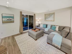 5 Min to Beach—King Beds