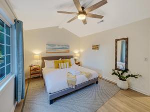 5 Min to Beach—King Beds