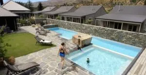 Cardrona Villa with Pool and Jacuzzi - 克伦威尔