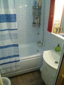 Romanilor - Studio First Floor