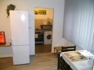 Romanilor - Studio First Floor