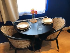 Moulin à Eau - Domaine de 3 Hectares - Borne électrique - Chiens acceptés