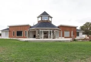 The Grand Manor - Mafeking