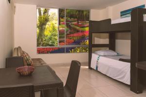 APARTAESTUDIOS AMOBLADOS ARBOLEDA DE CADIZ