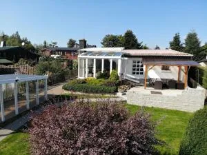 Holiday home with private garden - Friedrichsbrunn