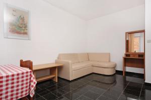 Apartments by the sea Razanac, Zadar - 5766