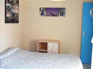 Maison proche forêt, plage et commerces - 2 ch, terrasse, jardin clos, parking privé, animaux acceptés - FR-1-22-231