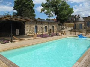 Maisons de vacances Gite Roussennac, 5 pieces, 9 personnes - FR-1-601-358 : photos des chambres