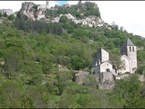 Maisons de vacances Gite La Roque-Sainte-Marguerite, 4 pieces, 6 personnes - FR-1-601A-7 : photos des chambres