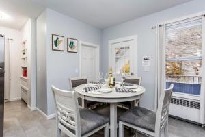 2 Bedroom Apartment Near Bristol Center