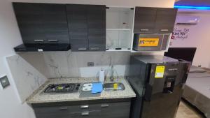 Confort+Relax= Romántico ApartaEstudio + Piscina + Parqueadero