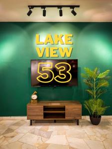 Lake View 53 Heritage 4BR by LOUIS