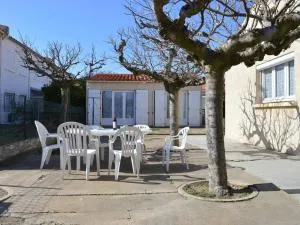 Villa 5 pièces avec annexe, proche plage et commerces, terrasse et parking, SAINT PIERRE LA MER - FR-1-229D-209 - Сен-П'єрр-ла-Мер