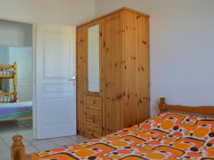 Maisons de vacances Maison Fleury-Saint-Pierre-la-Mer, 3 pieces, 9 personnes - FR-1-229D-244 : photos des chambres