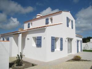 Maison avec terrasse, 400 m plage et centre, 2 chambres, parking privé, ménage inclus - FR-1-224B-542