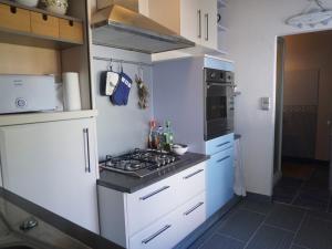 Maisons de vacances Maison renovee avec jardin, proche plage, 4 couchages, Barbatre - FR-1-224B-744 : photos des chambres