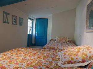 Maisons de vacances Maison renovee avec jardin, proche plage, 4 couchages, Barbatre - FR-1-224B-744 : photos des chambres