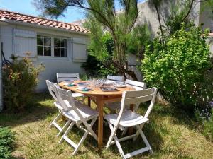 Maisons de vacances Maison Noirmoutier-en-l'Ile, 3 pieces, 4 personnes - FR-1-224B-60 : photos des chambres