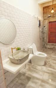 IPOH AGONG HOMESTAY by ONE LIFE FOUR SEASON GUESTHOUSE