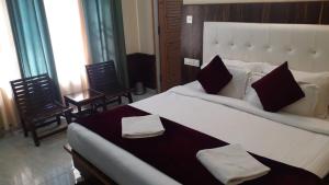 Vella Mrina Group of Hotel Edge # Free Parking-cricket stadium 10 km-Mcleodganj 2 km- Bhagsunag 4 km
