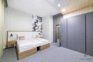 Deluxe King Suite room in Astra Old Town