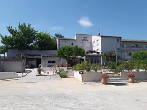 Hotels Hotel Restaurant Le Clos Charmant : photos des chambres