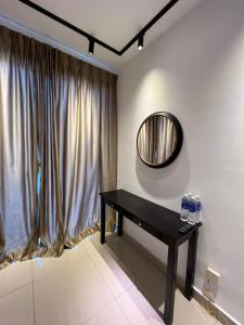 Apartment with 2 Bedrooms, Trefoil @ Setia City (Imperia Asia Guest House)