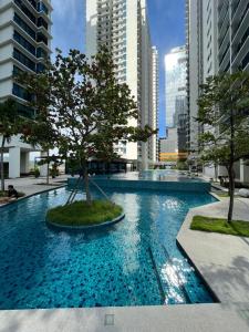 Apartment with 2 Bedrooms, Trefoil @ Setia City (Imperia Asia Guest House)