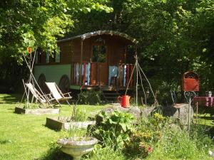 B&B / Chambres d'hotes La Chaussee d'Olivet en Mayenne : photos des chambres