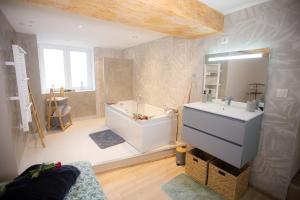 Appartements ODYSSEE l'experience commence ici JACUZZI : photos des chambres