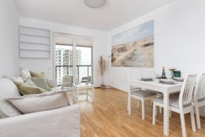 Stadion Apartment with Parking by Renters