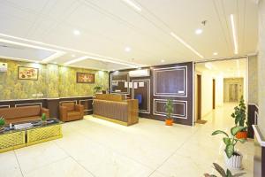 Hotel Decent Suites - Delhi Airport